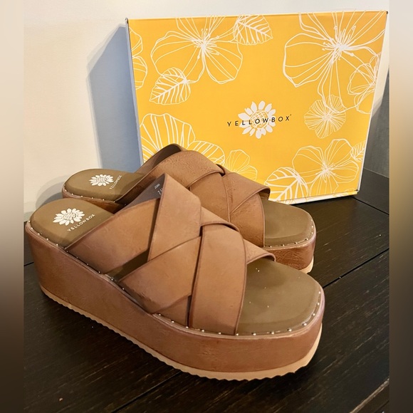 Yellow Box platform criss cross wedge sandal - Picture 2 of 4